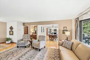 974 Kohlman Ln, Maplewood, MN 55109 - Photo 23