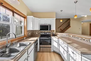 1351 Magnolia Ave E, Saint Paul, MN 55106 - Photo 5