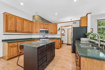 400 Coyote Trail, Circle Pines, MN 55014 - Photo 9