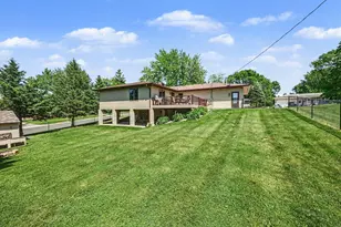 810 Hillcrest Dr, Montgomery, MN 56069 - Photo 17