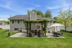 15100 Lac Lavon Dr, Burnsville, MN 55306 - Photo 3