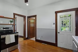512 Jefferson St, Eau Claire, WI 54701 - Photo 9