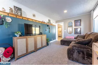 101 E Indiana Avenue, Gilbert, MN 55741 - Photo 15