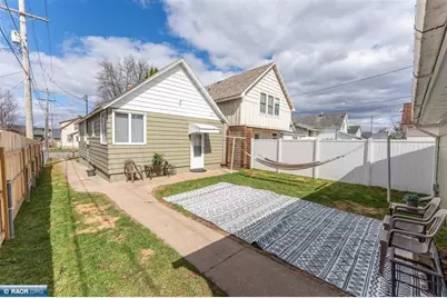 101 E Indiana Avenue, Gilbert, MN 55741 - Photo 3