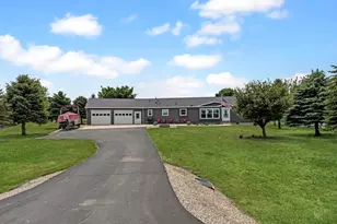 25 Lake Shetek Dr, Slayton, MN 56172 - Photo 3