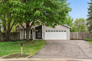 11614 Oak Park Dr NE, Blaine, MN 55434 - Photo 3
