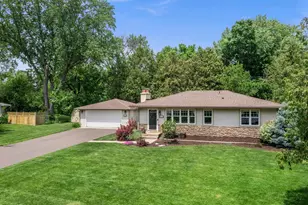 15620 2nd Ave N, Plymouth, MN 55447 - Photo 3