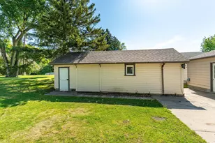 722 Spruce St, Fergus Falls, MN 56537 - Photo 53