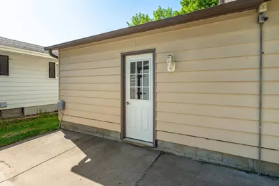 722 Spruce Street, Fergus Falls, MN 56537 - Photo 9