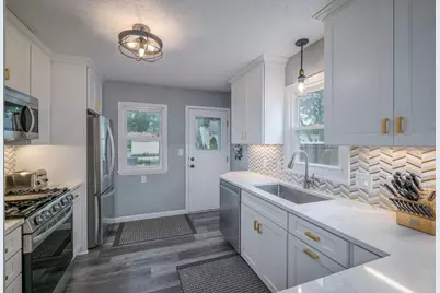 2845 Sumter Avenue S, Saint Louis Park, MN 55426 - Photo 9
