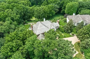 7180 Kenmare Dr, Bloomington, MN 55438 - Photo 101
