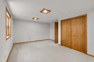 9528 Penn Cir, Bloomington, MN 55431 - Photo 41
