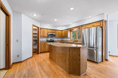 5705 Lois Lane, Shoreview, MN 55126 - Photo 17