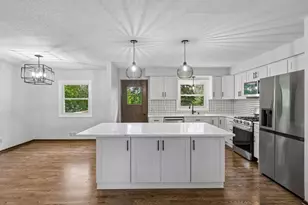 9030 45th Ave N, New Hope, MN 55428 - Photo 7