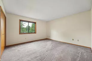 9905 54th Pl N, Plymouth, MN 55442 - Photo 11