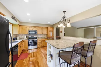 1484 Crest Drive, Chaska, MN 55318 - Photo 9