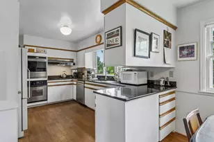 1605 Edgcumbe Rd, Saint Paul, MN 55116 - Photo 9