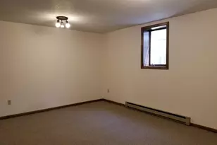 1216 Parkside Dr, Marshall, MN 56258 - Photo 17