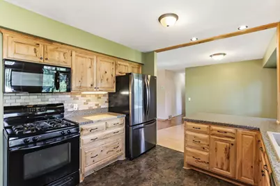 12649 Monterey Avenue S, Savage, MN 55378 - Photo 9