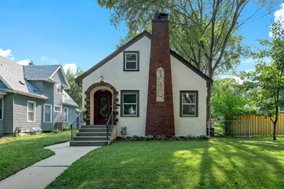 890 22nd Avenue SE, Minneapolis, MN 55414 - Photo 1