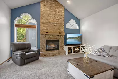 13635 Gardenia Path, Apple Valley, MN 55124 - Photo 9