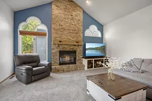 13635 Gardenia Path, Apple Valley, MN 55124 - Photo 9