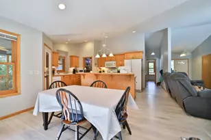 13784 Knollwood Dr, Baxter, MN 56425 - Photo 9