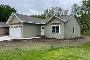 820 Spark Ave, Albert Lea, MN 56007 - Photo 7