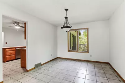 2133 Trumble Court, Chaska, MN 55318 - Photo 5