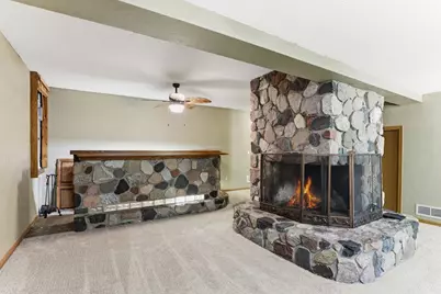 2133 Trumble Court, Chaska, MN 55318 - Photo 25