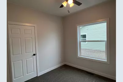 828 Spark Avenue, Albert Lea, MN 56007 - Photo 11