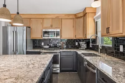8330 Heather Avenue, Eden Prairie, MN 55347 - Photo 13