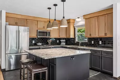8330 Heather Avenue, Eden Prairie, MN 55347 - Photo 11