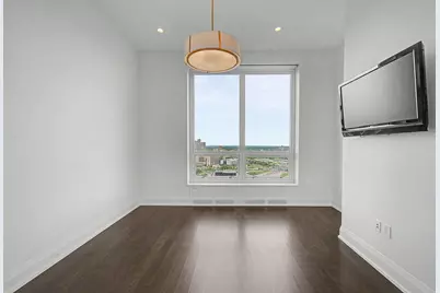 1111 W River Parkway #26B, Minneapolis, MN 55415 - Photo 9