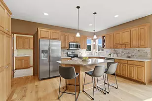 17578 Hibiscus Ave, Lakeville, MN 55044 - Photo 3
