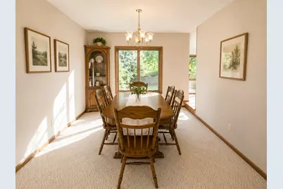 2112 Parkwood Hills Drive NE, Rochester, MN 55906 - Photo 5