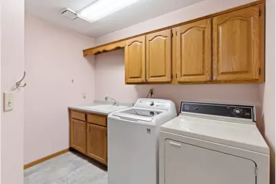 2112 Parkwood Hills Drive NE, Rochester, MN 55906 - Photo 51