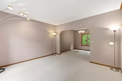 2112 Parkwood Hills Drive NE, Rochester, MN 55906 - Photo 7