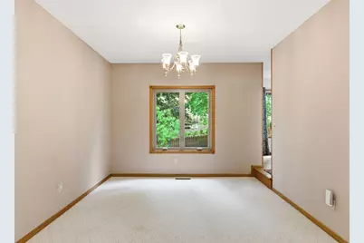 2112 Parkwood Hills Drive NE, Rochester, MN 55906 - Photo 11