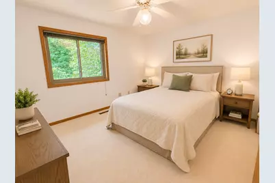 2112 Parkwood Hills Drive NE, Rochester, MN 55906 - Photo 25