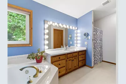 2112 Parkwood Hills Drive NE, Rochester, MN 55906 - Photo 19