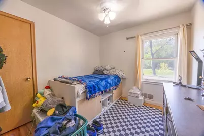 541 Hoyt Avenue E, Saint Paul, MN 55130 - Photo 7