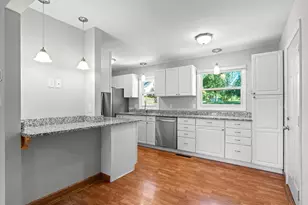 16633 Temple Dr N, Minnetonka, MN 55345 - Photo 9