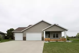 647 43 1/2 Ave S, Moorhead, MN 56560 - Photo 3