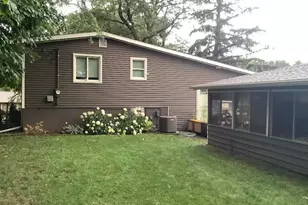1440 McAfee St, Saint Paul, MN 55106 - Photo 5