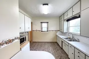 109 White St N, Comfrey, MN 56019 - Photo 7