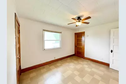 109 White Street N, Comfrey, MN 56019 - Photo 31