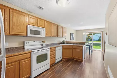 17150 Eastwood Avenue, Lakeville, MN 55024 - Photo 9