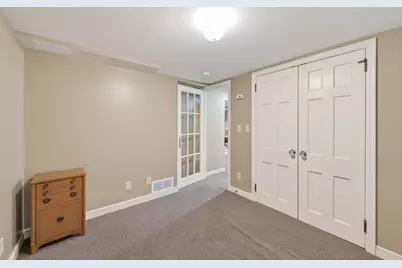 1068 Summit Avenue, South Saint Paul, MN 55075 - Photo 25