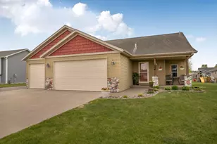 904 7th St NE, Rice, MN 56367 - Photo 1